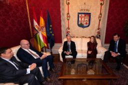 Durante su visita a la Comunidad Autónoma de La Rioja 