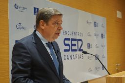Hoy, en un desayuno informativo de la Cadena SER en Canarias