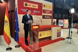 VISITA AL ESTAND INSTITUCIONAL DEL MAPA EN FITUR