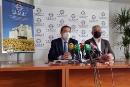 HOY, EN UNA VISITA A LA COOPERATIVA GARESE, EN SEGOVIA   