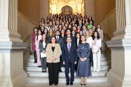 Recepción de los nuevos funcionarios en la sede del ministerio