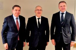 Reunión tripartita previa al Consejo de Ministros de Agricultura y Pesca de la UE