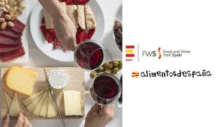Mediante la firma de una adenda al convenio con ICEX para 2024