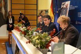 En la entrega de los premios a la mejor tesis doctoral FERTIBERIA 