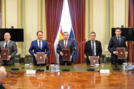 Hoy, en la firma del convenio entre el ministerio y las interprofesionales Interovic, Interporc y Provacuno