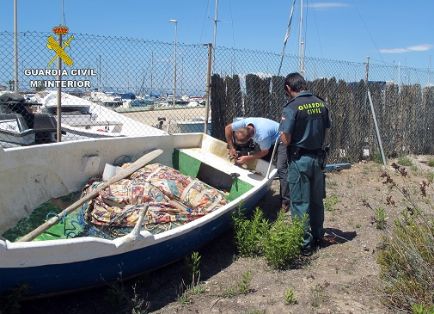 En el marco del  ‘Plan Anual de Control Integral de Actividades Pesqueras (P.A.C.I.A.P.)’, la Guardia Civil decomisa dos embarcaciones de pesca y sus artes utilizadas para pescar ilícitamente en el Mar Menor.