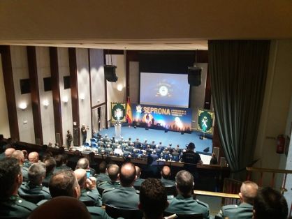 El Ministro del Interior ha presidido el 30º Aniversario de la creación del SEPRONA de la Guardia Civil. Durante este acto, Grande-Marlaska ha estado acompañado del Secretario de Estado de Medio Ambiente, Hugo Alfonso Morán Fernández, y del Director General de la Guardia Civil, José Manuel Holgado, entre otras autoridades civiles y militares.     