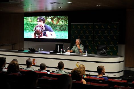 La Guardia Civil presenta la campaña contra el maltrato y abandono de animales domésticos