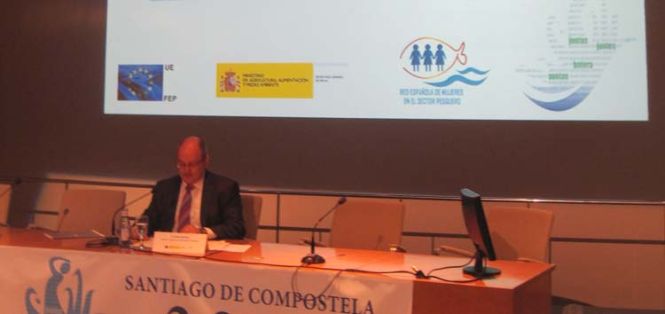 Intervención del Director General de Ordenación Pesquera, Andrés Hermida, con la ponencia "Avances de la Red Española de Mujeres en el Sector Pesquero".