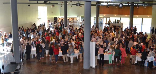 Asistentes al Congreso durante el coffee break ofrecido por la organización.