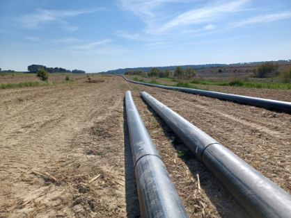 A través de la Sociedad Mercantil Estatal de Infraestructuras Agrarias (SEIASA)
