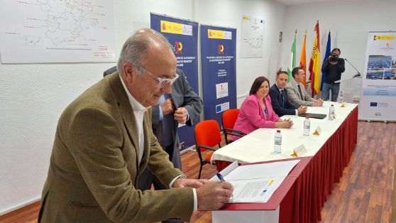 Mediante dos convenios firmados hoy