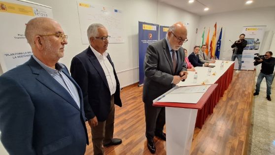 Mediante dos convenios firmados hoy