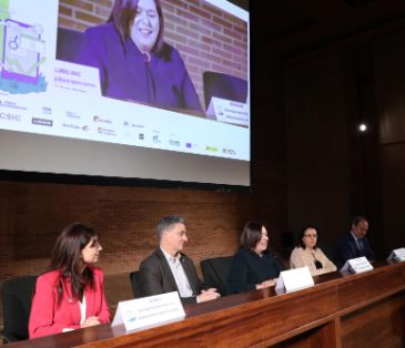 Hoy, en la inauguración del IX Foro Nacional de Desarrollo Rural, en Zaragoza  