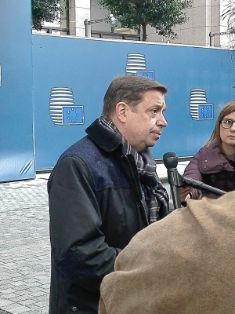 HOY, A LA ENTRADA DEL CONSEJO DE MINISTROS DE AGRICULTURA Y PESCA DE LA UE, EN BRUSELAS