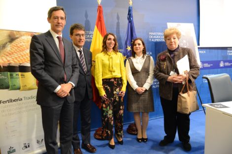 En la entrega de los premios a la mejor tesis doctoral FERTIBERIA 