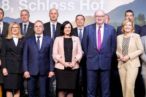 EN EL CONSEJO INFORMAL DE MINISTROS DE AGRICULTURA DE LA UE, EN SCHLOSS HOF (AUSTRIA)