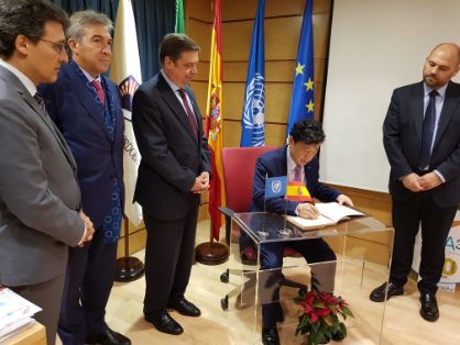En su visita al Campus de Excelencia Internacional Agroalimentario ceiA3, en Córdoba