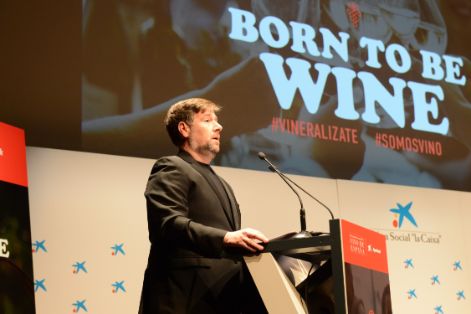 Hoy, en la inauguración del acto “Born to be wine” de la OIVE