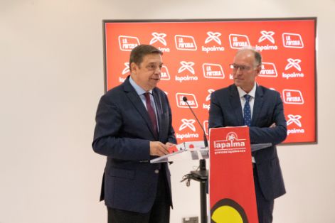 HOY, EN SU VISITA A LA COOPERATIVA GRANADA LA PALMA, EN CARCHUNA (GRANADA) 