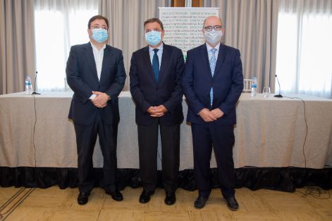 Hoy, en la firma del convenio para la modernización de regadíos en Extremadura