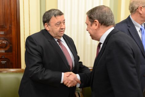 HOY, EN LA REUNIÓN DE LA MESA SECTORIAL DEL ACEITE DE OLIVA Y DE LA ACEITUNA DE MESA