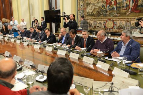 HOY, EN LA REUNIÓN DE LA MESA SECTORIAL DEL ACEITE DE OLIVA Y DE LA ACEITUNA DE MESA