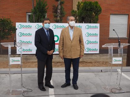 En su visita a las instalaciones de Cobadu, tras el incendio del pasado 6 de septiembre