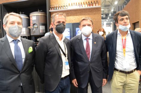 EN UNA VISITA AL SALÓN GOURMETS, FERIA INTERNACIONAL DE ALIMENTACIÓN Y BEBIDAS DE CALIDAD 