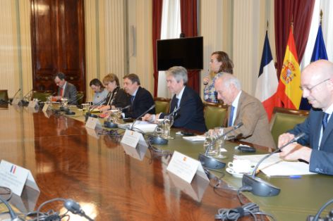 Hoy, en una reunión presidida por el ministro Luis Planas y el secretario de Estado del Mar de Francia, Hervé Berville