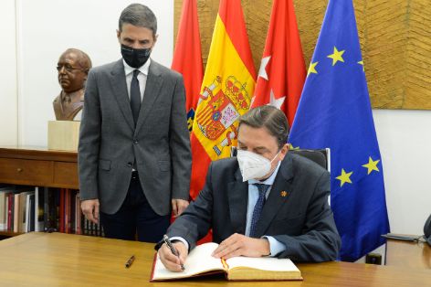 HOY, EN ALCALÁ DE HENARES  