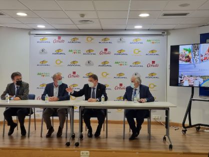 HOY, EN UNA VISITA AL GRUPO COOPERATIVO AGROPAL   