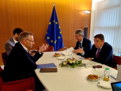 Visita del ministro Luis Planas al Parlamento Europeo  