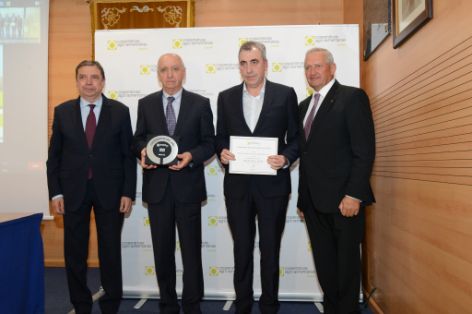 Hoy, en la clausura de la asamblea general de Cooperativas Agroalimentarias de España  