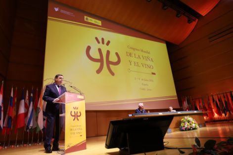 Hoy, en la inauguración del 44º Congreso Mundial de la Viña y el Vino, en Cádiz