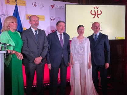 Hoy, en un acto celebrado en la embajada de España en Francia