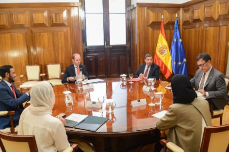 L Planas y embajadora Arabia Saudí-4