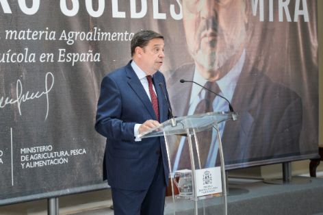En la entrega del I Premio Pedro Solbes Mira de estudios en materia agroalimentaria, pesquera y acuícola