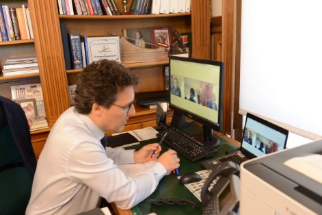 HOY, POR VIDEOCONFERENCIA