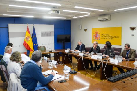 Reunión de la mesa de seguimiento de las 43 medidas de apoyo a agricultores y ganaderos 

