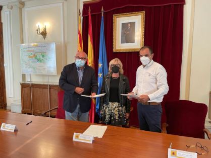 MEDIANTE CUATRO CONVENIOS FIRMADOS HOY