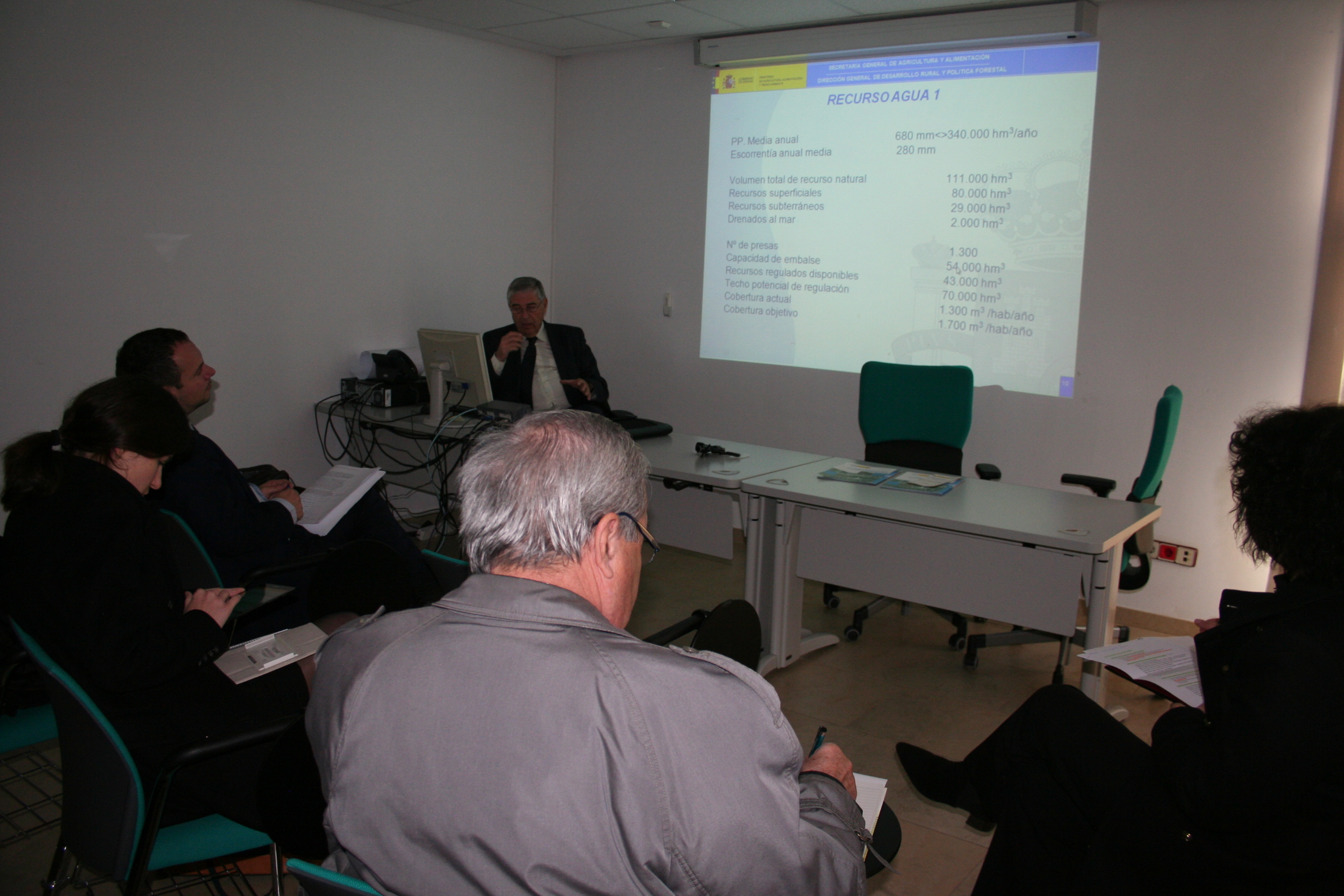 VISITA DE UNA DELEGACIÓN DEL MINISTERIO DE AGRICULTURA DE CHEQUIA