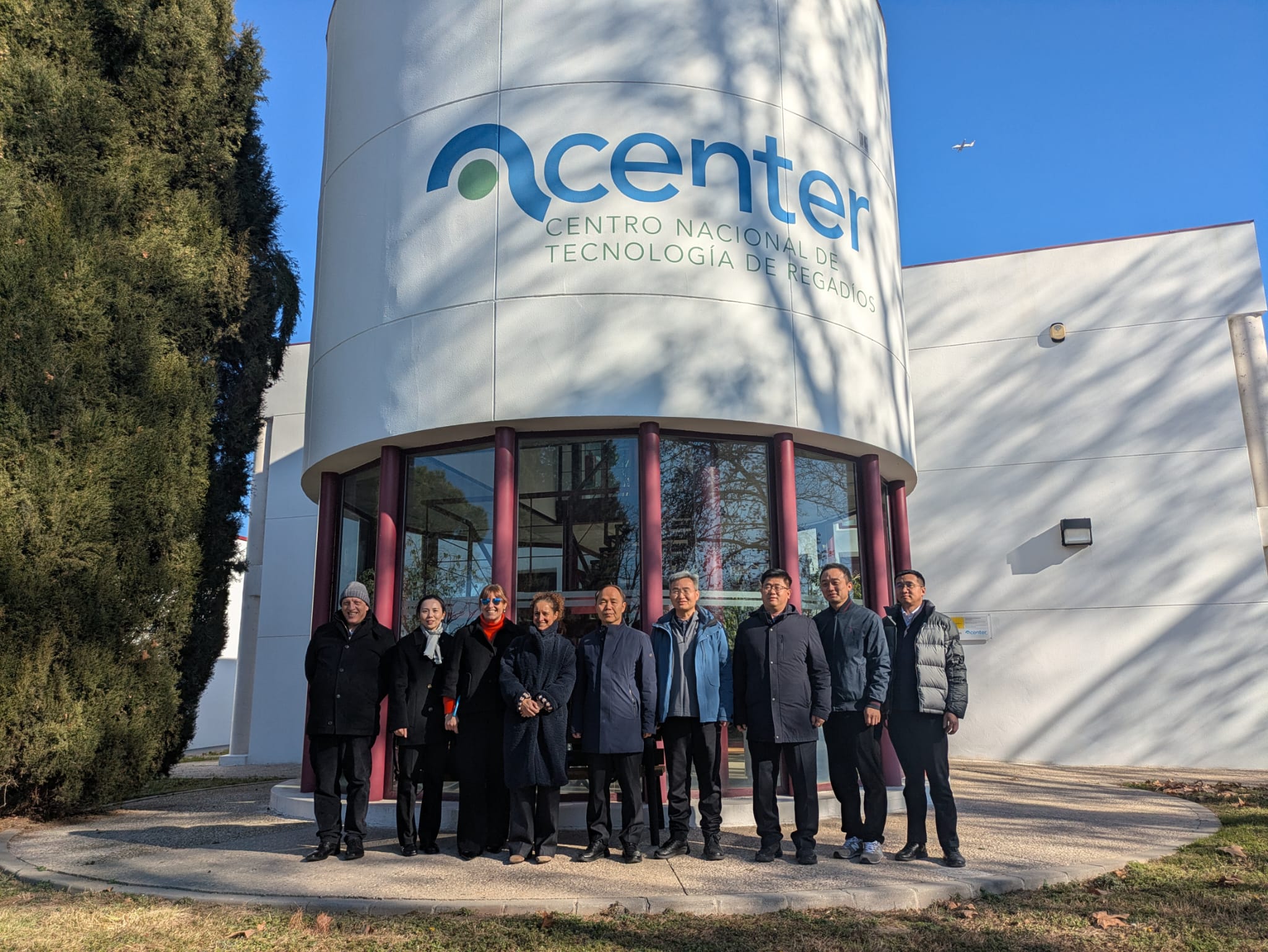 VISITA DEL VICEMINISTRO DE AGRICULTURA Y ASUNTOS RURALES DE LA REPÚBLICA POPULAR CHINA AL CENTRO NACIONAL DE TECNOLOGÍA DE REGADÍOS (CENTER)
